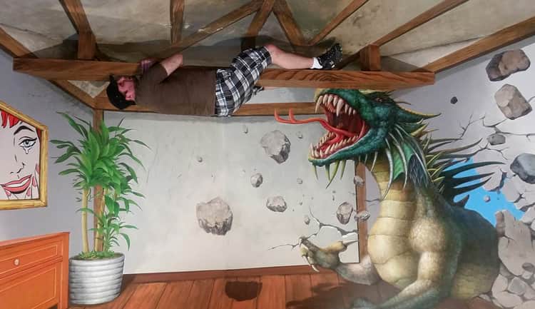 Funny Pose Get Scared By Dragon in Trick Eye Museum