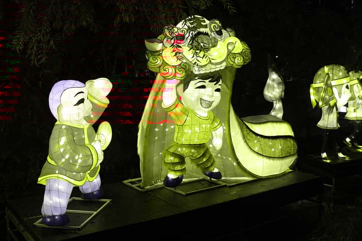 Lion Dance at Cheonggyecheon Stream