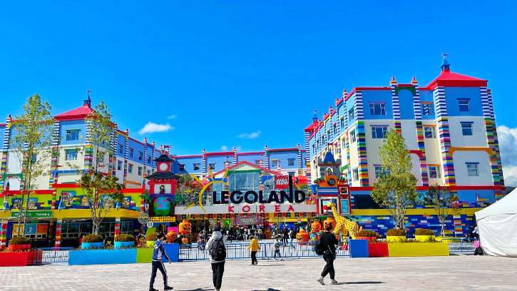 Visitors at the colorful entrance of LEGOLAND Korea