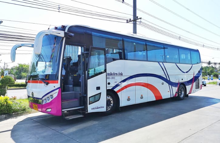 Day Trip to Damnoen Saduak Floating Market from Bangkok by Bus Tour