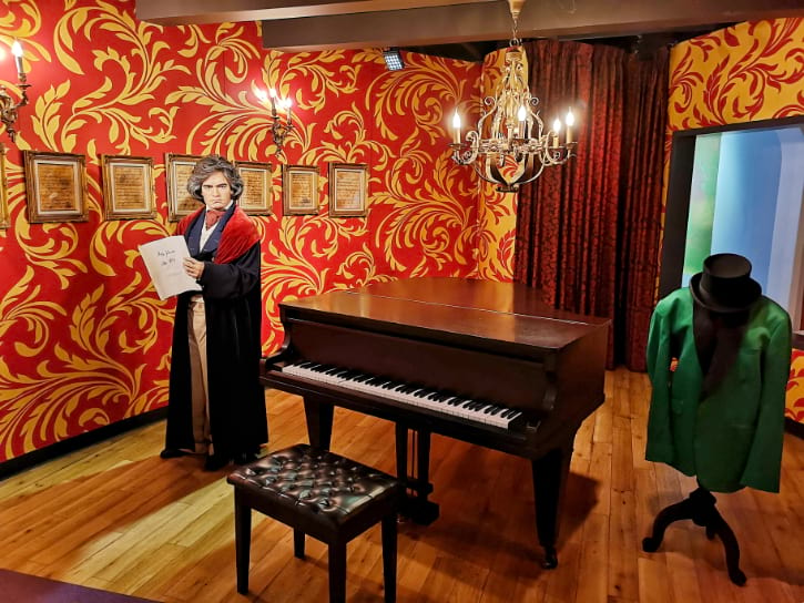 Ludwig-van Beethoven Wax Figure