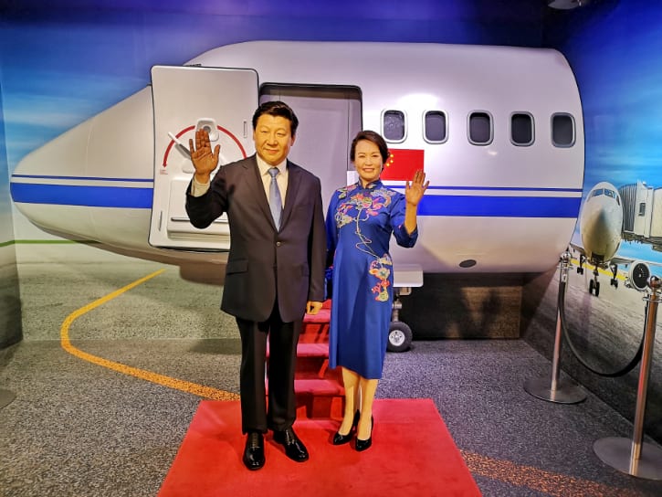 Xi Jinping and Peng Liyuan Wax Figure