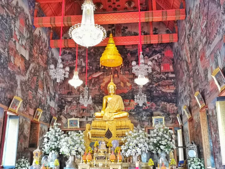 Golden Niramitr Buddha Statue