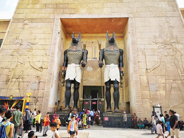 Ancient Egyptian temple facade for Revenge of the Mummy ride