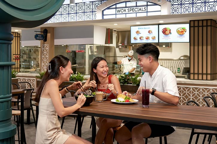 Food Central court in Bird Paradise