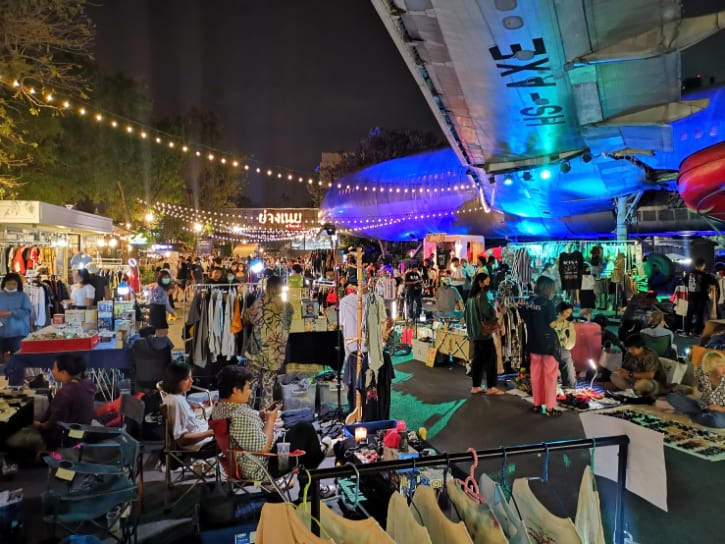 Bangkok Street Markets  Cool, Picturesque, Lively 😎 Enjoy Thailand