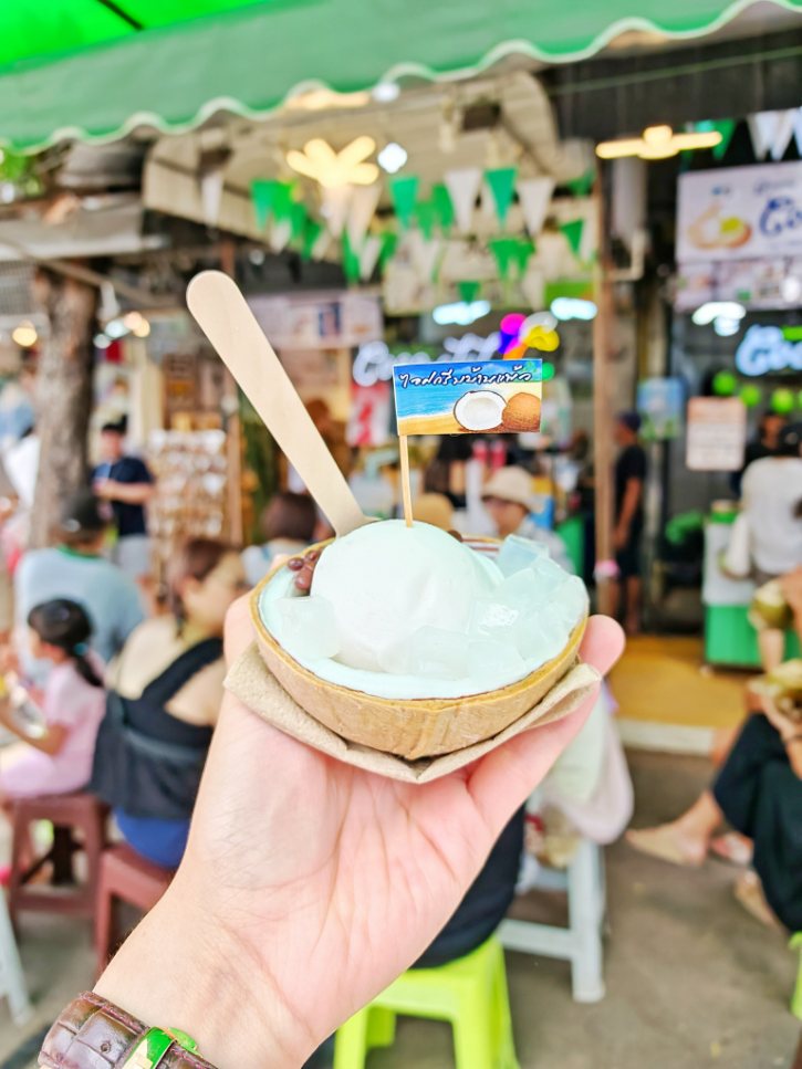 Coconut ice cream at Coco JJ stall