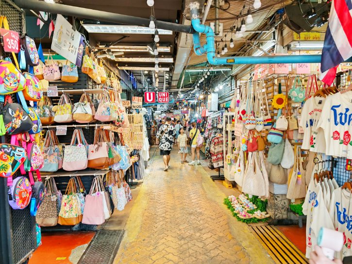 Shopping at Chatuchak