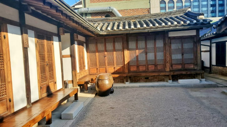 Bukchon Traditional Culture Center