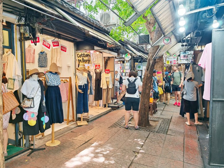 Stalls at Chatuchak Market