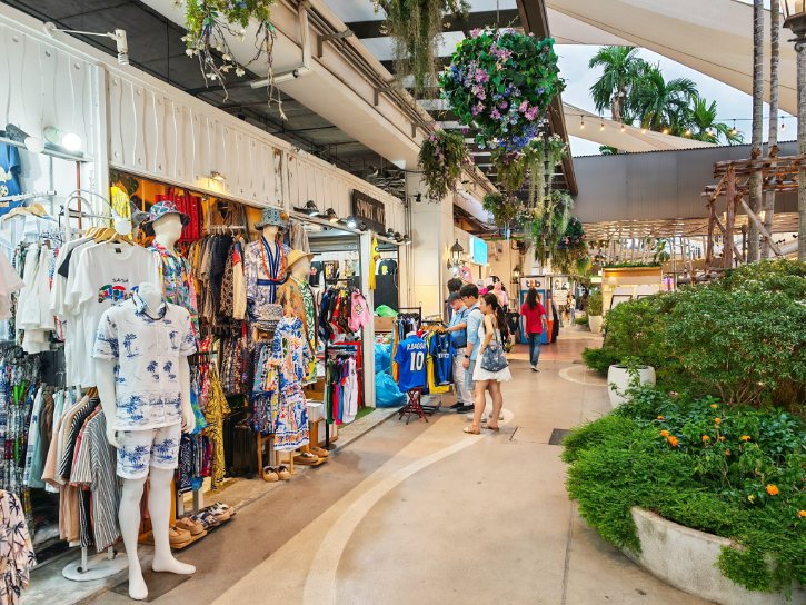 Asiatique Stores