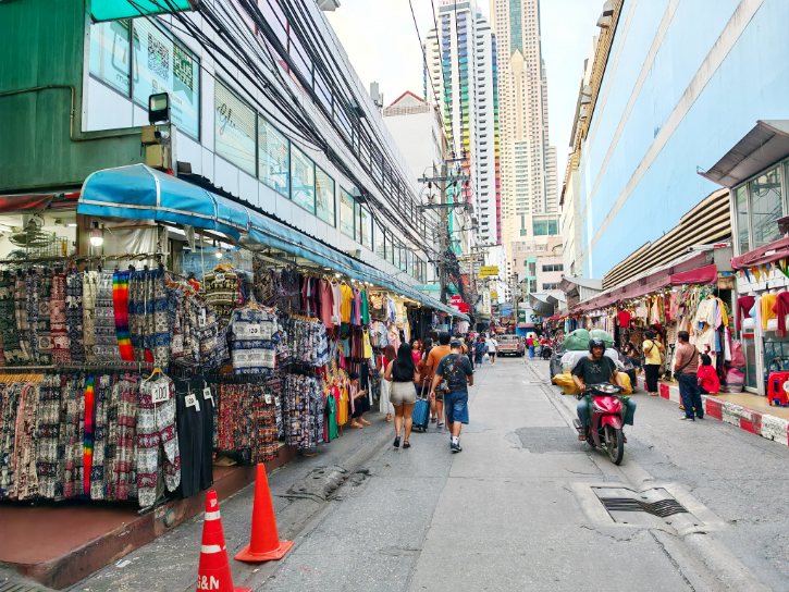 Pratunam Market