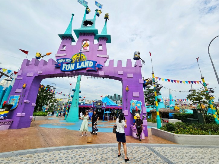 Super Silly Fun Land