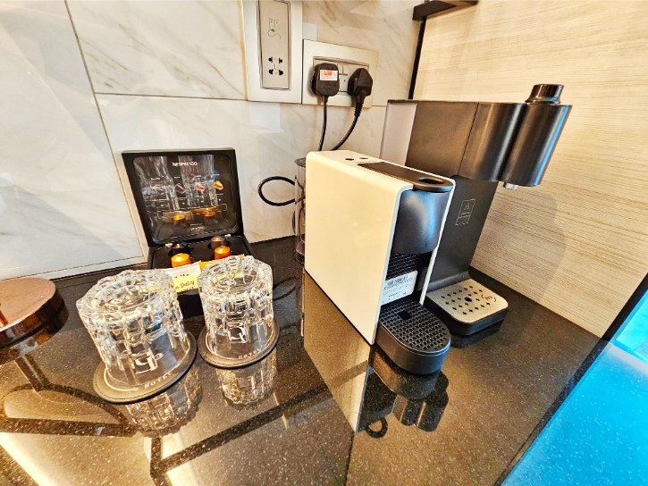 Nespresso Coffee Machine and Kettle