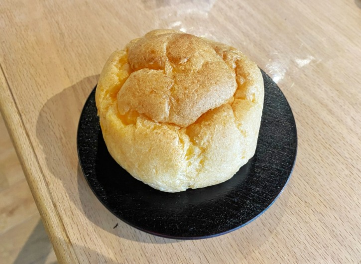 Melon Pan with Salty Butter