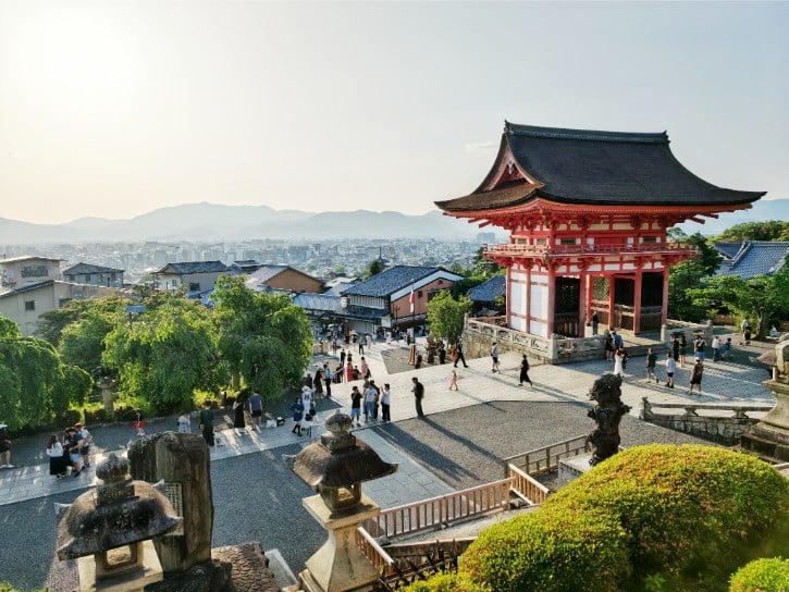 Kiyomizu-dera Temple
