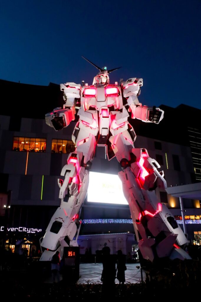 Unicorn Gundam Statue