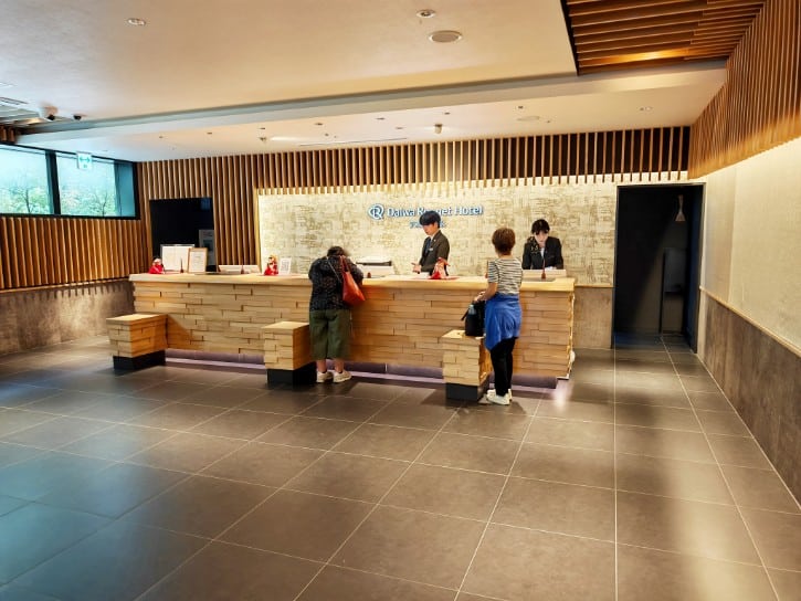 Front Desk of Daiwa Roynet Hotel Kyoto Ekimae PREMIER