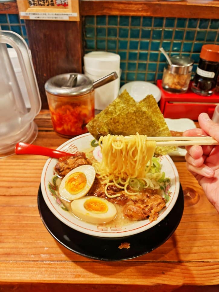 Half Slow-cooked Pork Rib Rice Bowl with Ramen and Egg