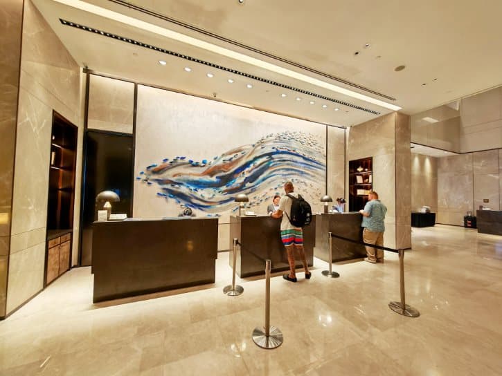 Reception Desk of Carlton Hotel Bangkok Sukhumvit