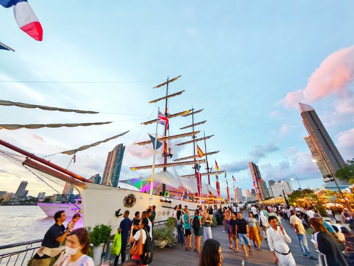Asiatique The Riverfront