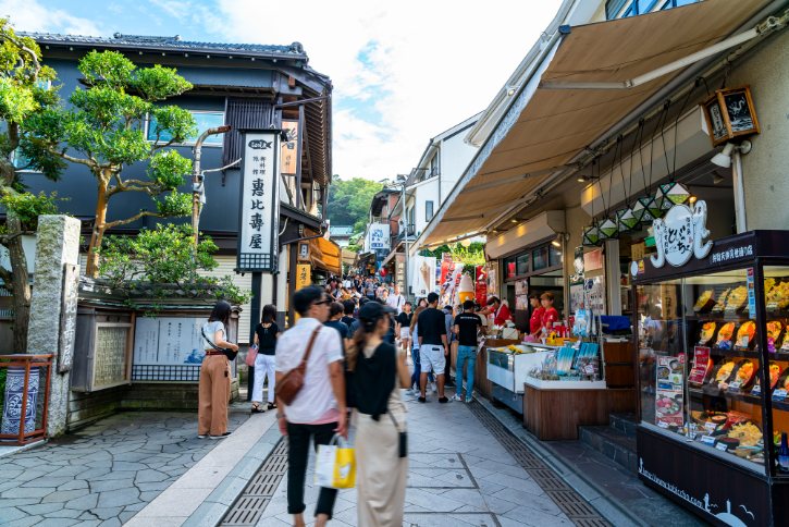 Enoshima Benzaiten Nakamise-dori Street
