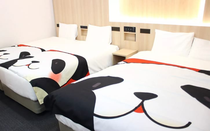 Panda Family Suite