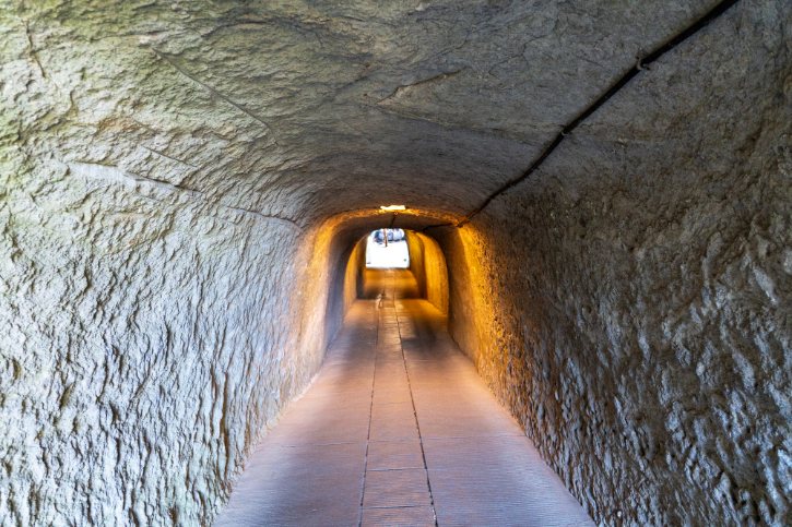 Rock Tunnel