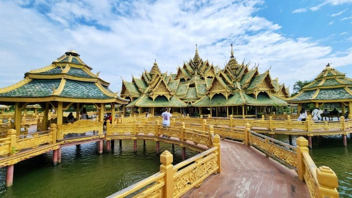 The Pavilion of the Enlightened