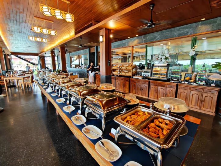 Hansar Samui Resort Breakfast