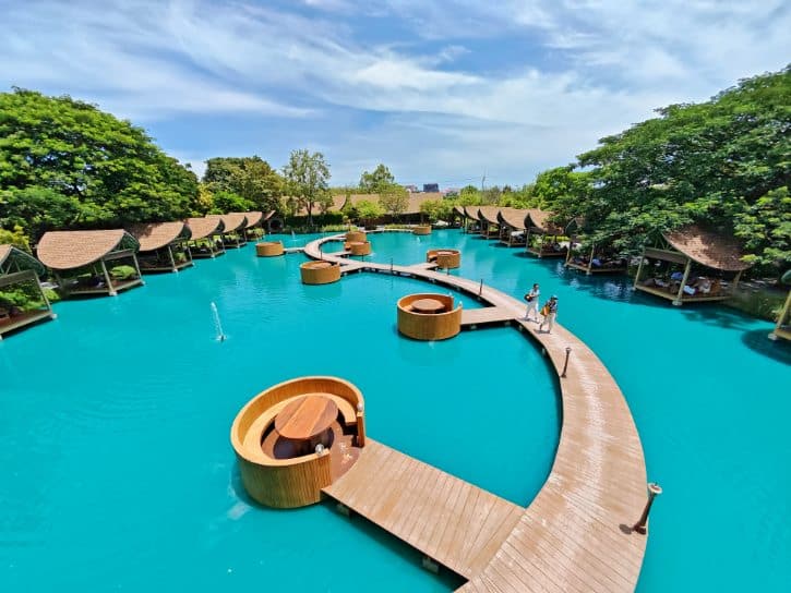 Bubble in the Forest Café