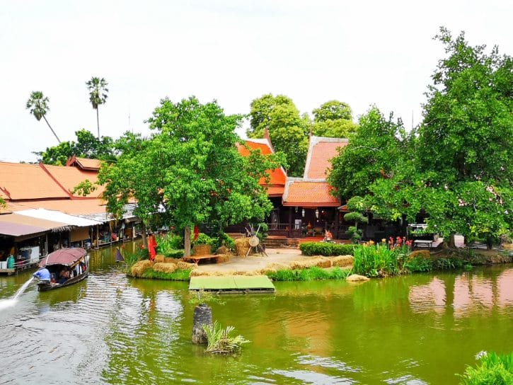 Ayothaya Floating Market