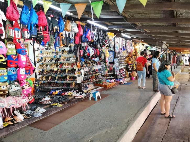 Ayothaya Floating Market