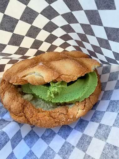 Kagetsudō Kaminarimon