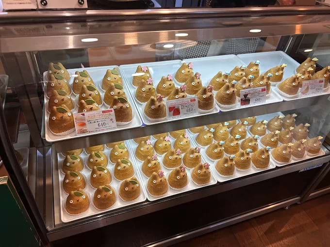 Shiro-Hige's Cream Puff Factory