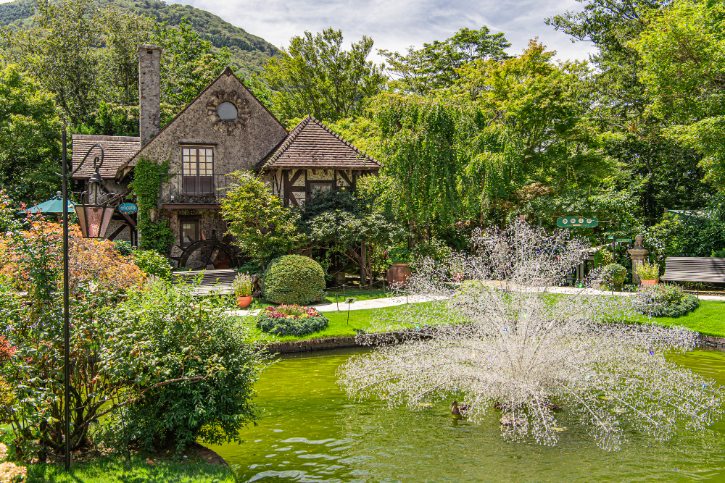 Hakone Venetian Glass Museum