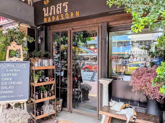 Floral Café at Napasorn