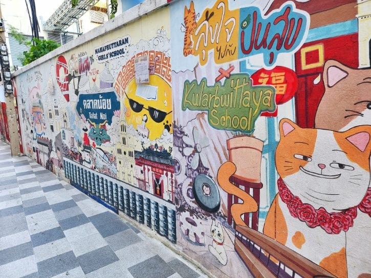 Talat Noi Street Art