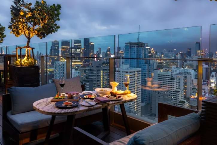 Spectrum Lounge & Bar