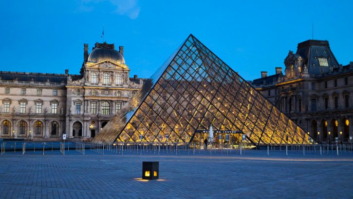 Louvre Museum