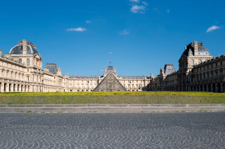 Louvre Museum