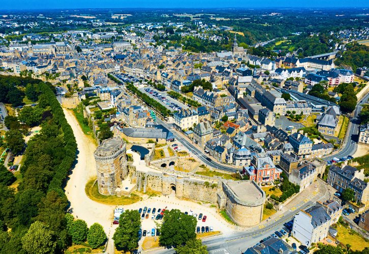 Dinan