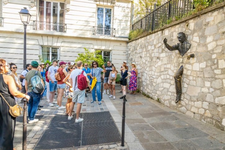 Guided Walking Tour In Paris With Tourists
