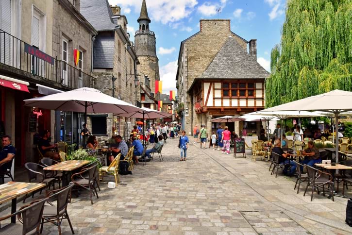 Dinan
