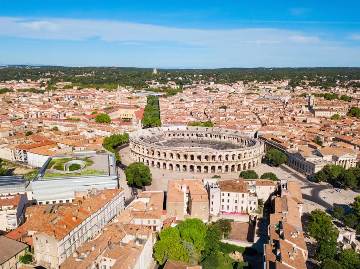 Nîmes