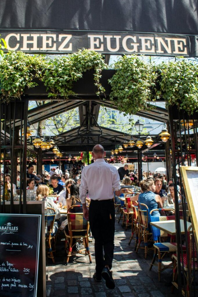 Restaurant Service in Paris