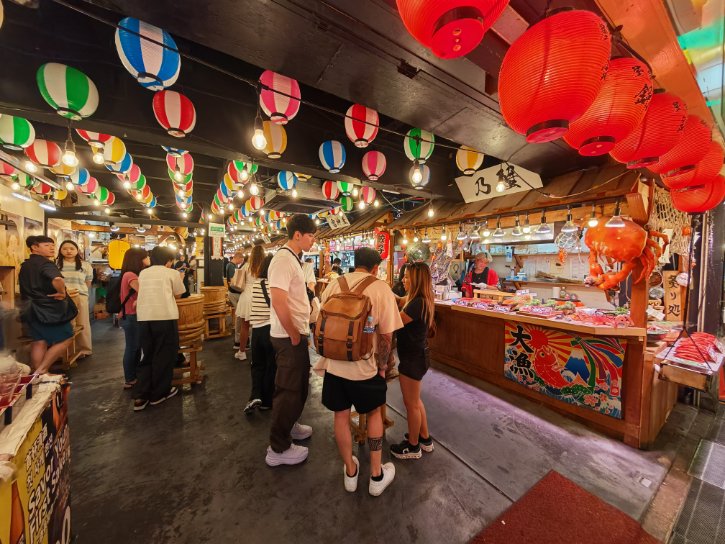 Nishiki Market Food Stalls