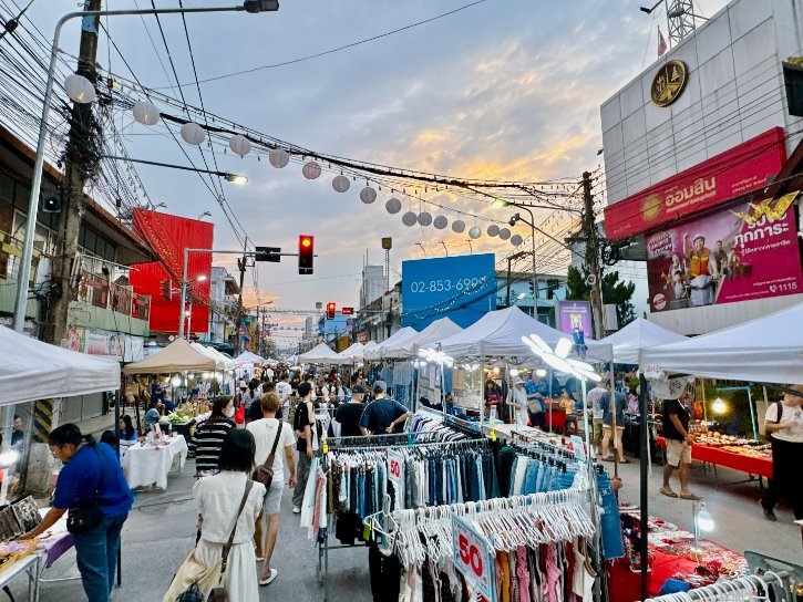 Chiang Rai Walking Street