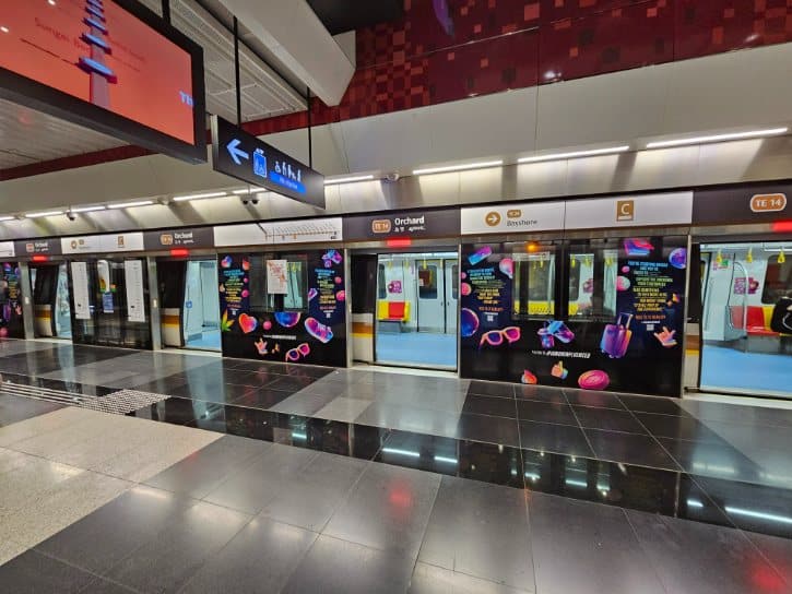 Orchard MRT Station Platform Doors