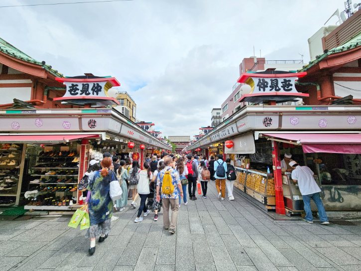 Less Crowded Nakamise Street